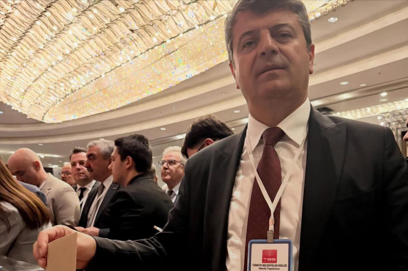 Türkiye Belediyeler Birliği Encümen Üyeliğine  Adıyaman Belediye başkanı Av.Abdurrahman Tutdere yeniden seçildi