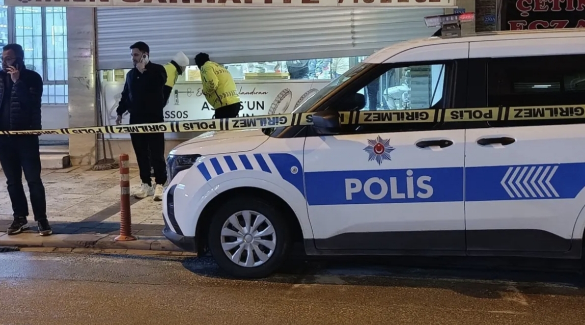 100 Kg Altın Emanet Edilen Kuyumcu Sırra Kadem Bastı; Kırmızı Bülten Çıkarıldı