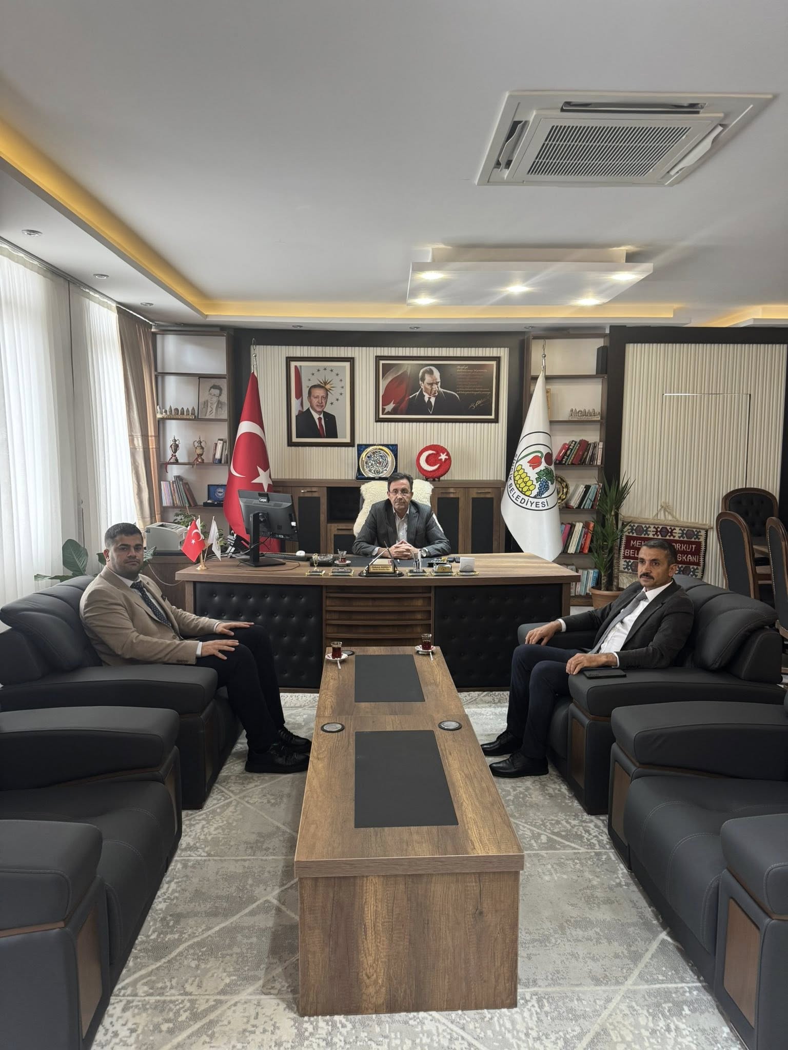 Sincik Belediye Başkanı Mehmet Korkut ziyaretleri için Sincik Devlet Hastanesi Başhekimine ve Müdürüne Teşekkür etti