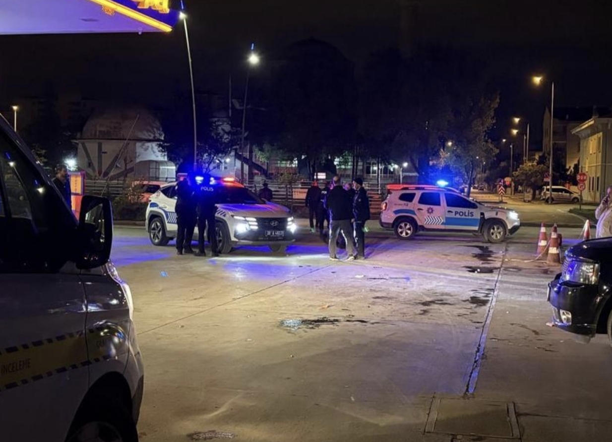 Yakıt İstasyonunda Çıkan Kavgada 1 Kişi Hayatını Kaybetti 2 Kişi Yaralandı - 2
