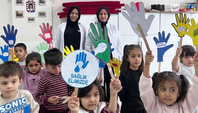 Kahta’da Minik Öğrencilere El Hijyeni Eğitimi